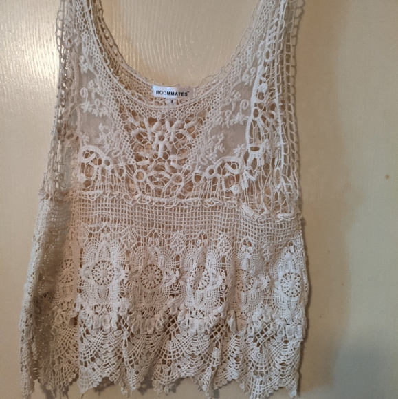 Roommates Lacey Top - Picture 3 of 7